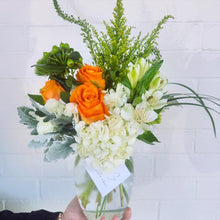 Load image into Gallery viewer, Mixed Fresh Arrangement
