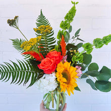 Load image into Gallery viewer, Mixed Fresh Arrangement

