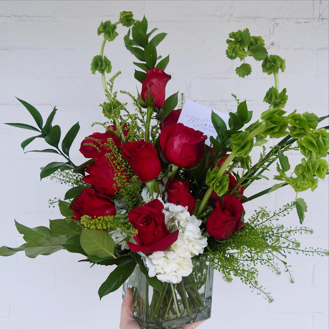 1 Dozen Rose Arrangement